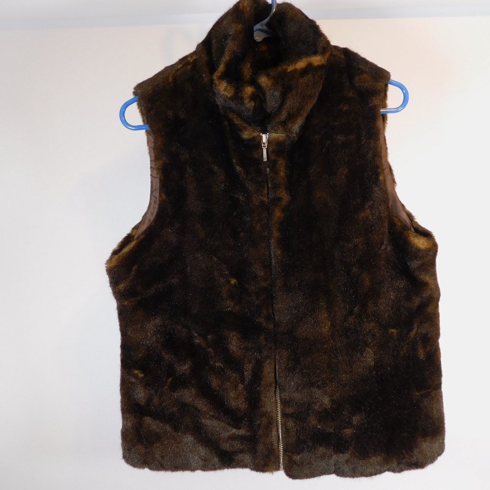 Catherine Stewart Faux Fur Vest L CL3062 0220